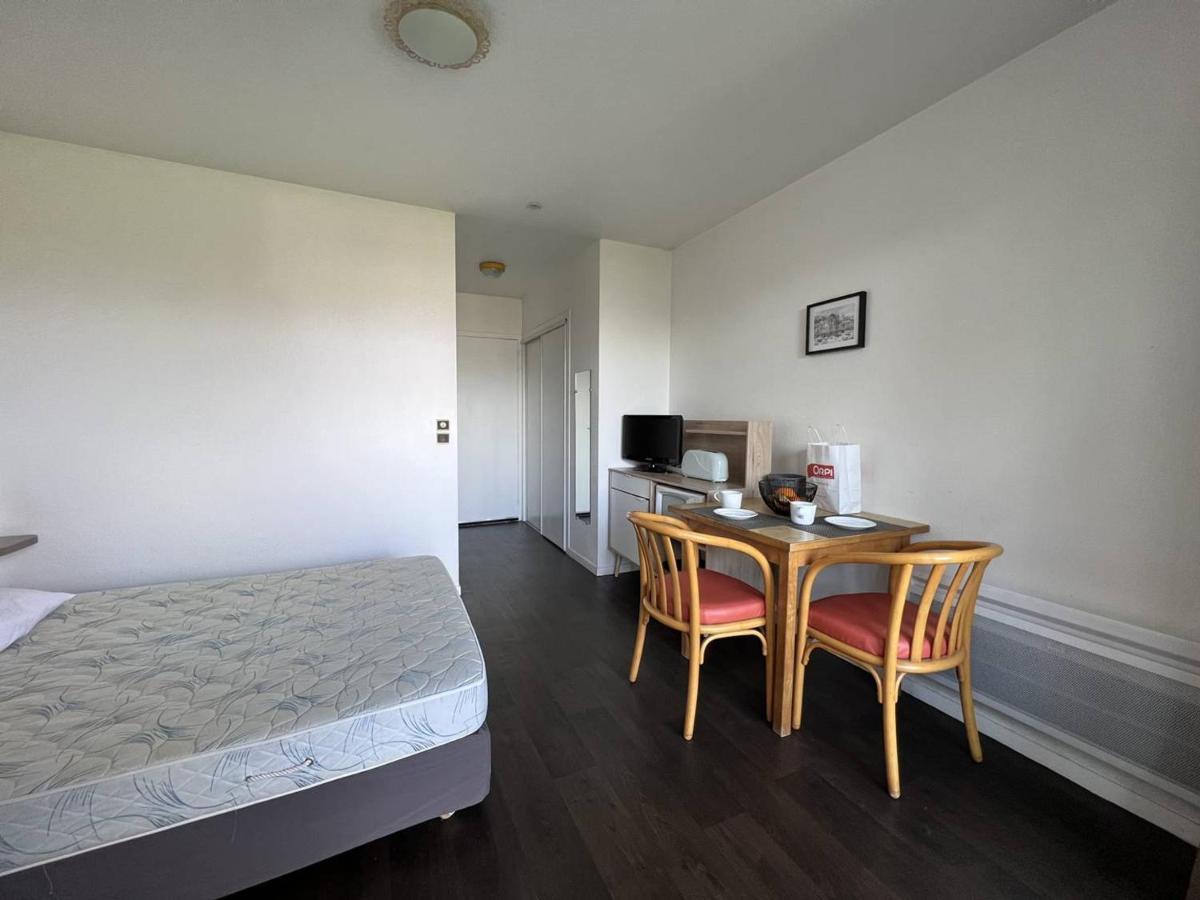 Studio Cosy Avec Terrasse, Parking, Internet - 2 Pers., Proche Thermes Et Centre - Animaux Admis - Fr-1-495-100 Cambo-les-Bains Kültér fotó